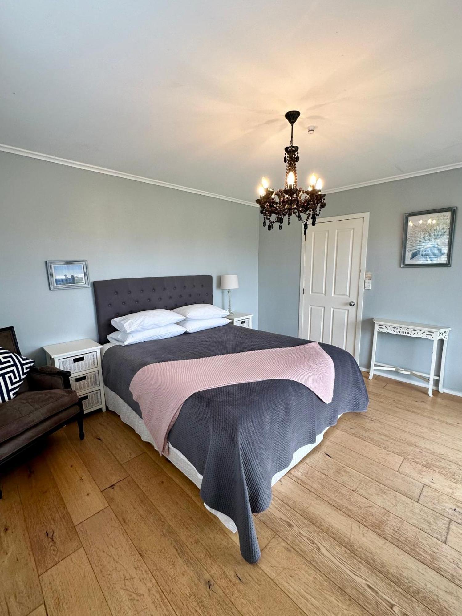 Bycroft Lodge Karaka Eksteriør bilde